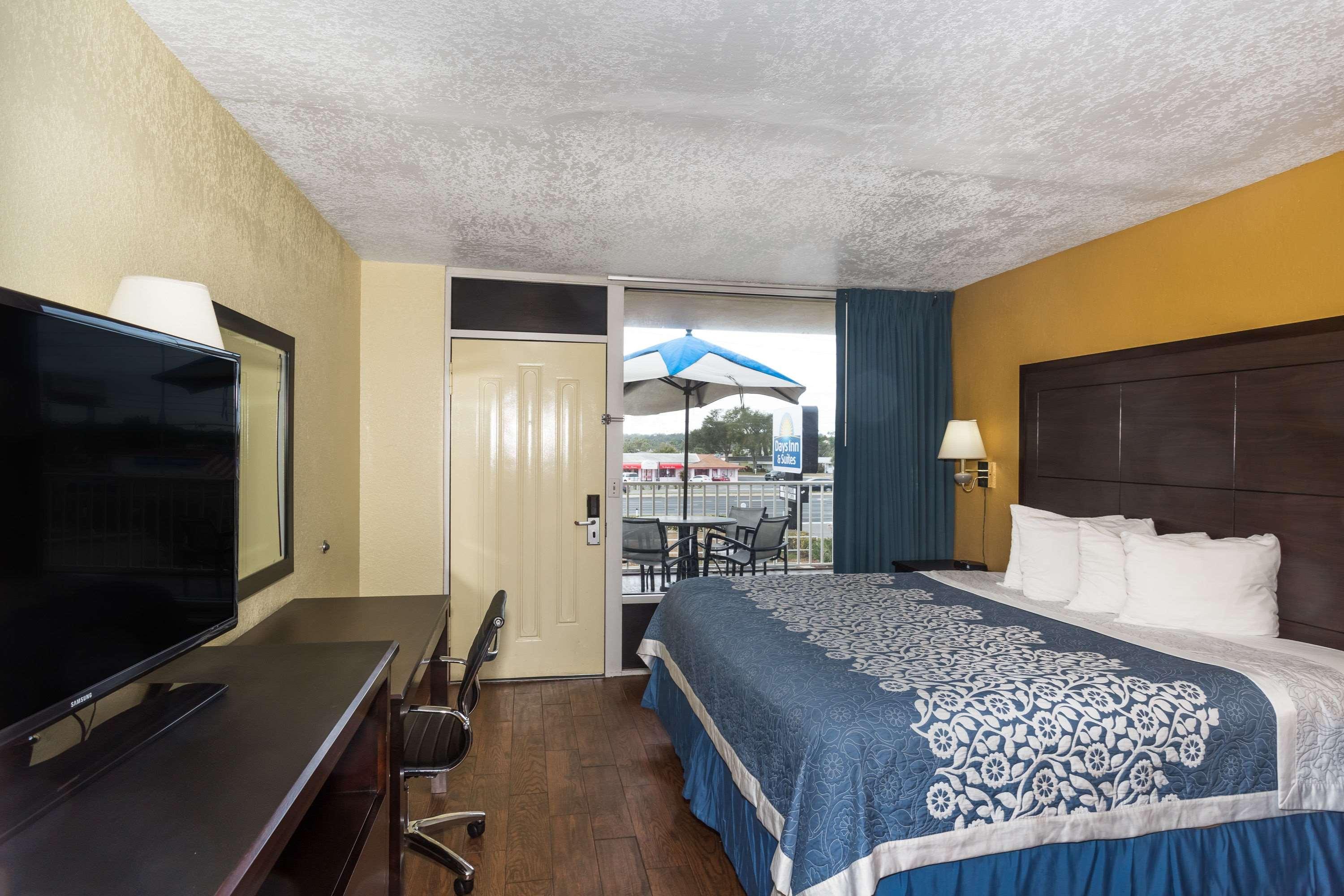Days Inn & Suites By Wyndham Port Richey Exterior foto